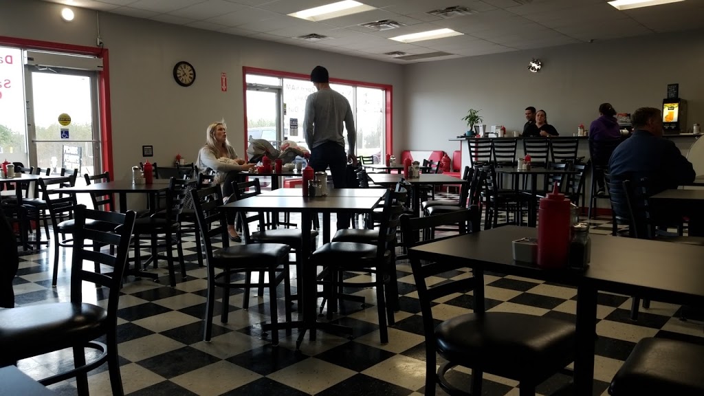 Reds pancakes to cupcakes | 2223 Hamilton Rd, Trenton, ON K8V 5P8, Canada | Phone: (613) 392-1733
