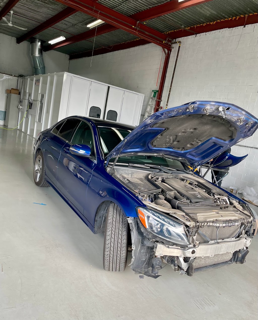DrBumper Montreal | 5660 Chem. du Bois-Franc, Saint-Laurent, QC H4S 1A9, Canada | Phone: (514) 337-3555