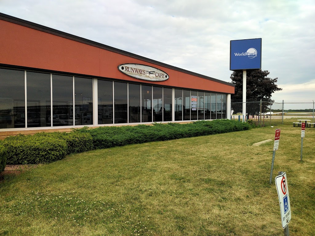 Runways Cafe | 4881 Fountain St N, Breslau, ON N0B 1M0, Canada | Phone: (519) 648-2211