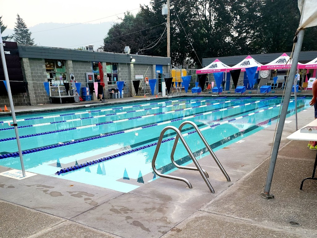 Ferny Coombe Pool | 6820 Pioneer Ave, Agassiz, BC V0M 1A0, Canada | Phone: (604) 796-2451