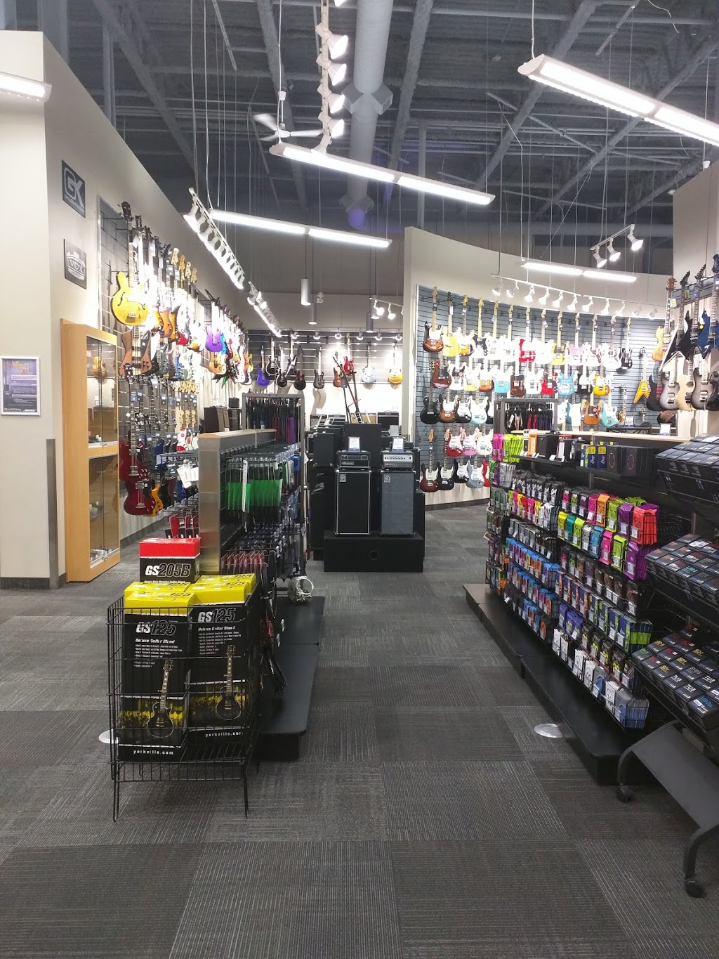 Long & McQuade Musical Instruments | 3791 St Joseph Blvd, Orléans, ON K1C 1T1, Canada | Phone: (613) 714-9851