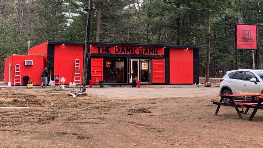 The Dank Bank | store | 425 Rue St Michel, Oka, QC J0N 1E0, Canada | 4385228270 OR +1 438-522-8270