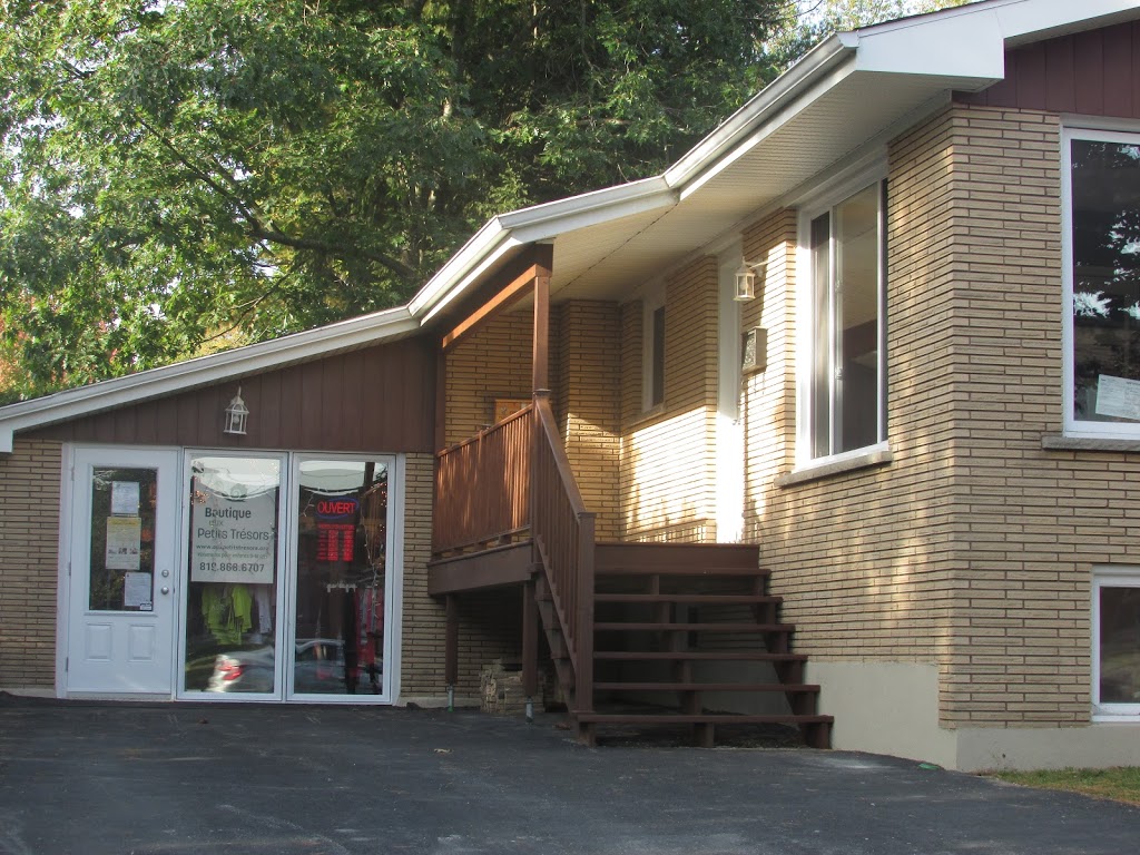 Boutique aux Petits Trésors | 40 Rue Jean-Paul II, Magog, QC J1X 1E3, Canada | Phone: (819) 868-6707