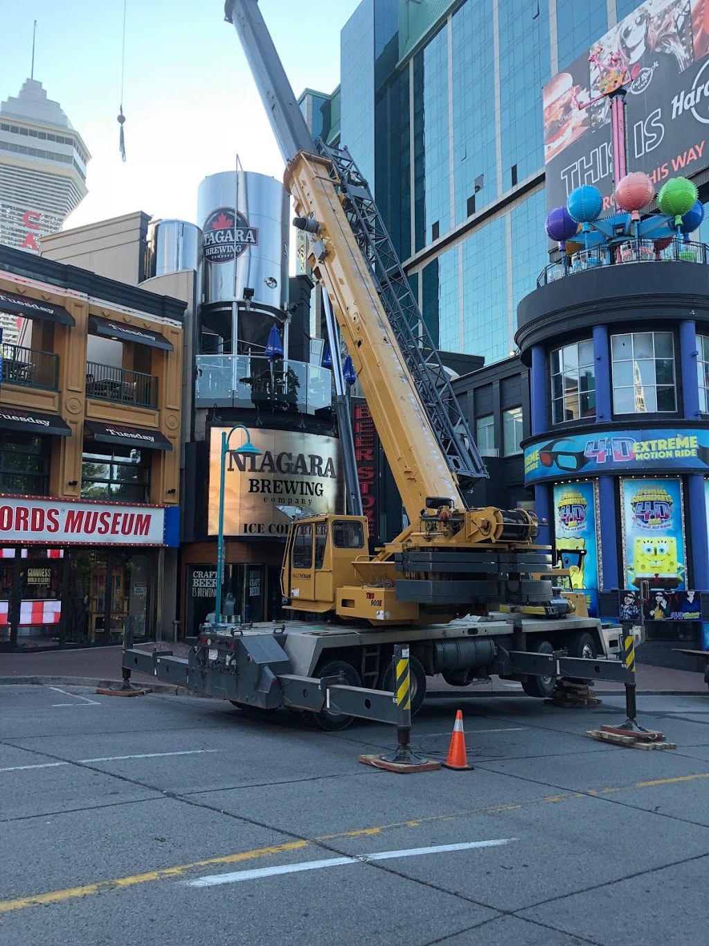 Arlington Crane Rental Burlington | 3475 Landmark Rd, Burlington, ON L7M 1T4, Canada | Phone: (905) 324-2538