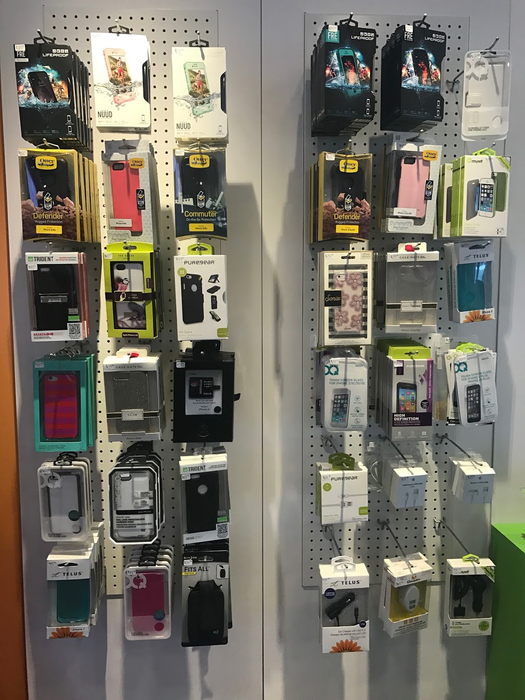 Select Wireless TELUS Koodo Perth | 80 Dufferin St, Perth, ON K7H 3A7, Canada | Phone: (613) 264-9119