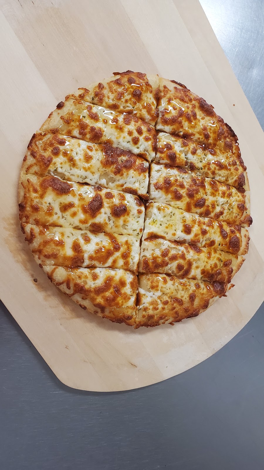 Stirlini Pizza | 150 Nichols Ave, Kentville, NS B4N 2H6, Canada | Phone: (902) 365-8888