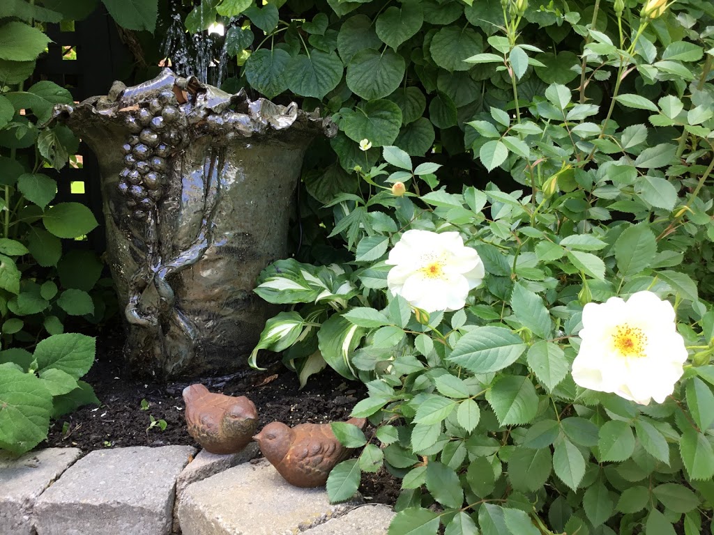 Stone Garden Inn | 126 Maclellan Ave, Trenton, ON K8V 5H8, Canada | Phone: (613) 848-7737
