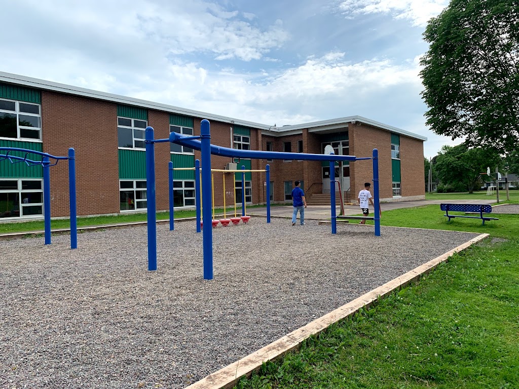 West Kent Elementary School | 27 Viceroy Ave, Charlottetown, PE C1A 2E4, Canada | Phone: (902) 368-6065