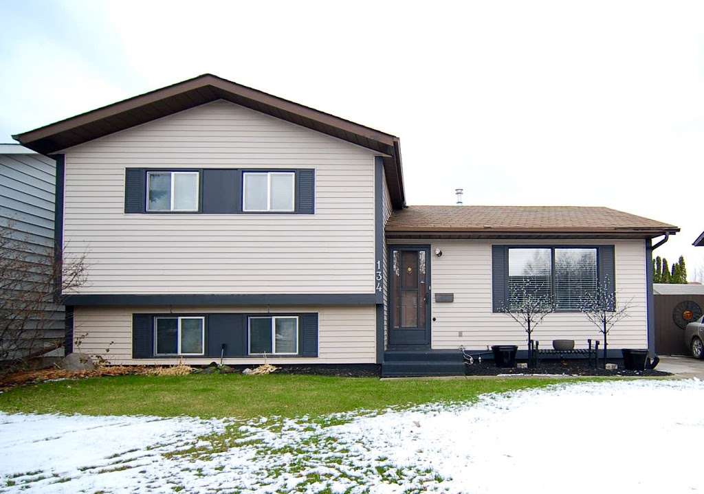 Orishia Benevelli Real Estate | 210-310 Wellman Ln, Saskatoon, SK S7T 0J1, Canada | Phone: (306) 380-3220