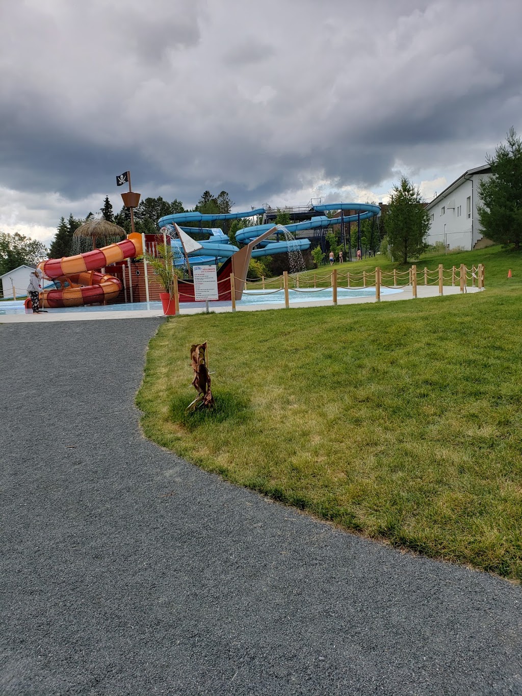Eco Parc Des Etchemins | 213 1re Avenue, Lac-Etchemin, QC G0R 1S0, Canada | Phone: (418) 625-3272