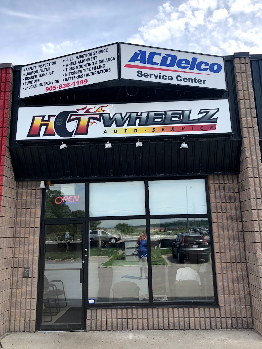 Hot Wheelz Auto Service | 16995 Yonge St #8, Newmarket, ON L3Y 5Y1, Canada | Phone: (905) 836-1189