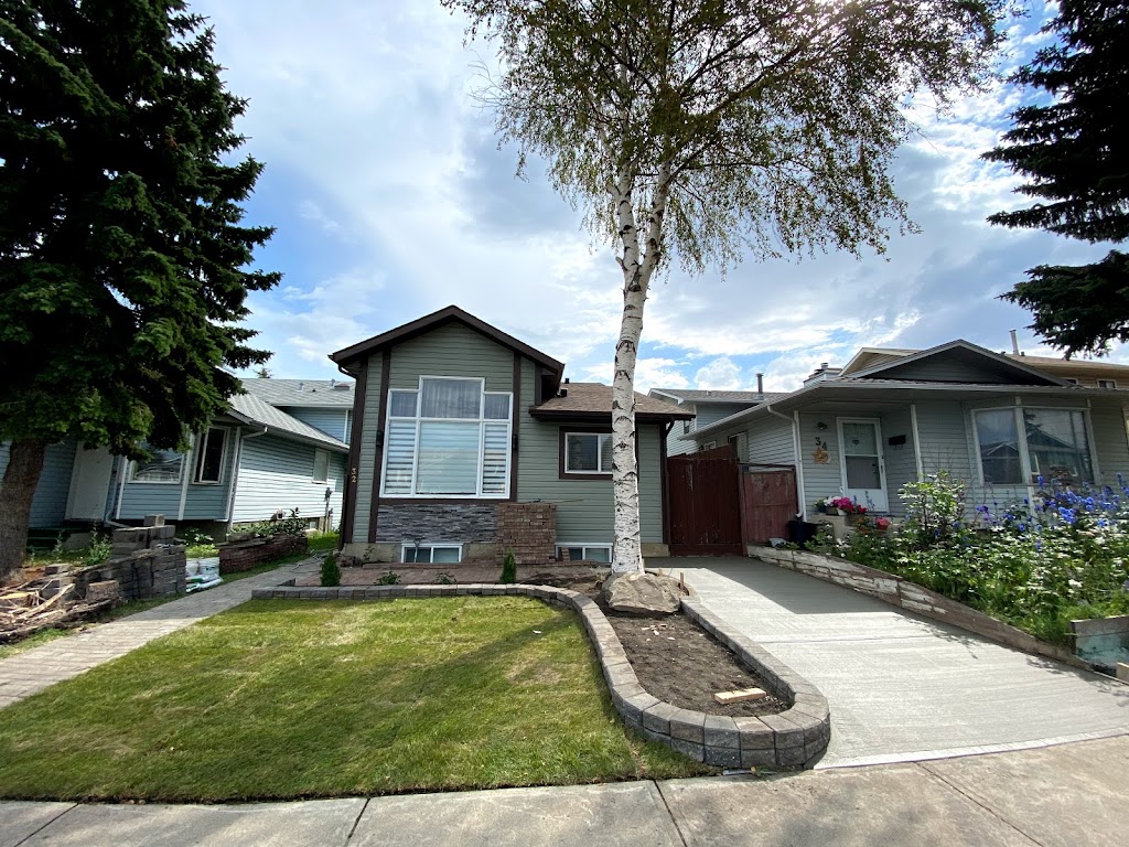 Evergreen Finishing Carpentry Calgary | 32 Pasadena Gardens NE, Calgary, AB T1Y 6L9, Canada | Phone: (403) 975-1004