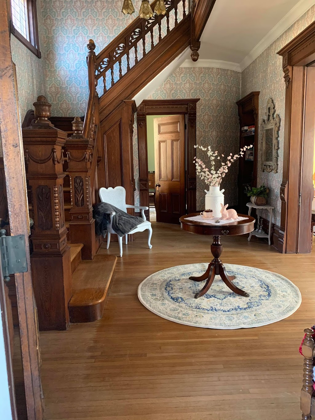 Victorian Inn & Spa On Main | 405 Main St W, Listowel, ON N4W 1A7, Canada | Phone: (519) 444-8022