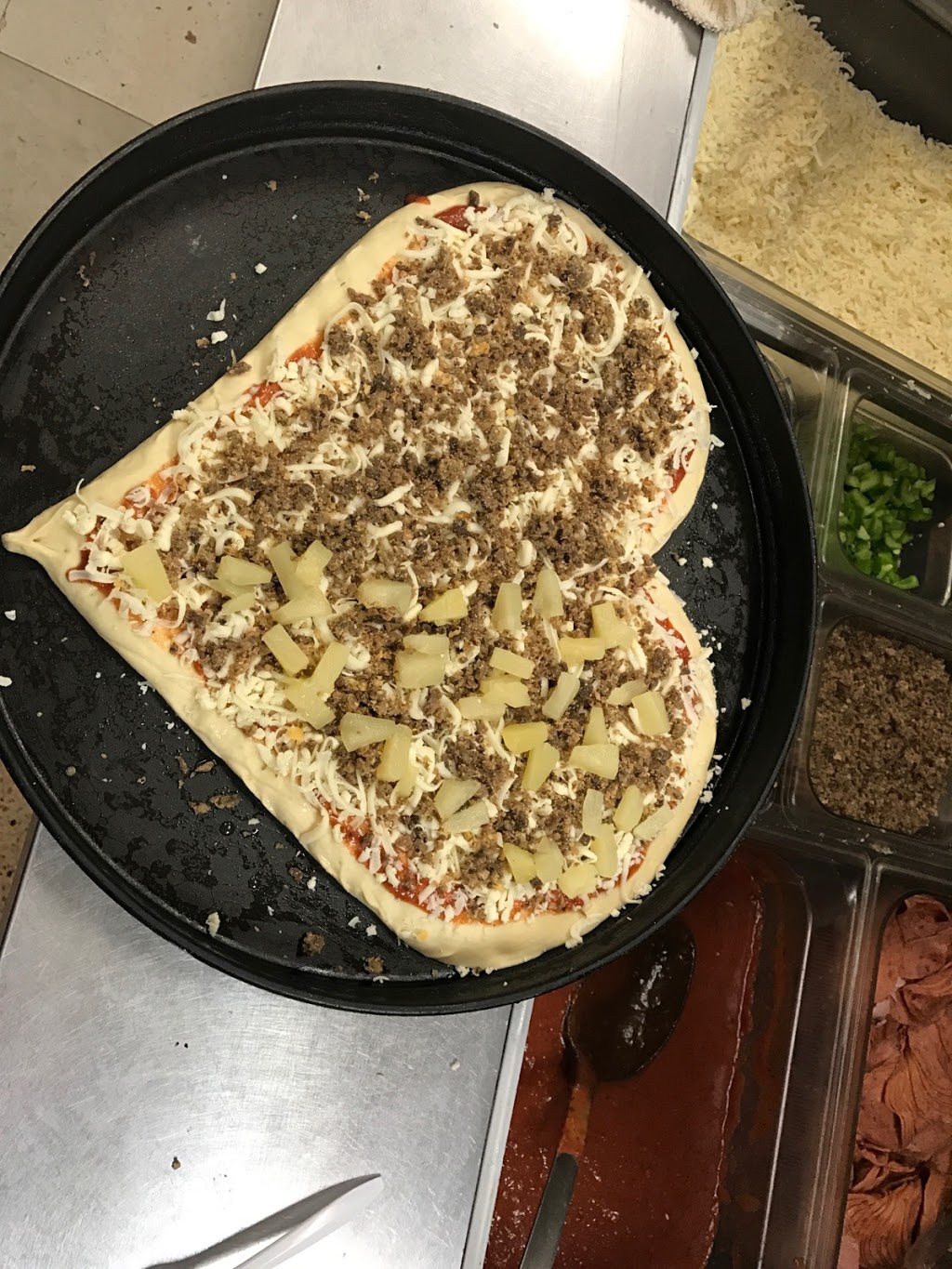 Alexandras Pizza | 378 Herring Cove Rd, Halifax, NS B3R 1W2, Canada | Phone: (902) 405-7777