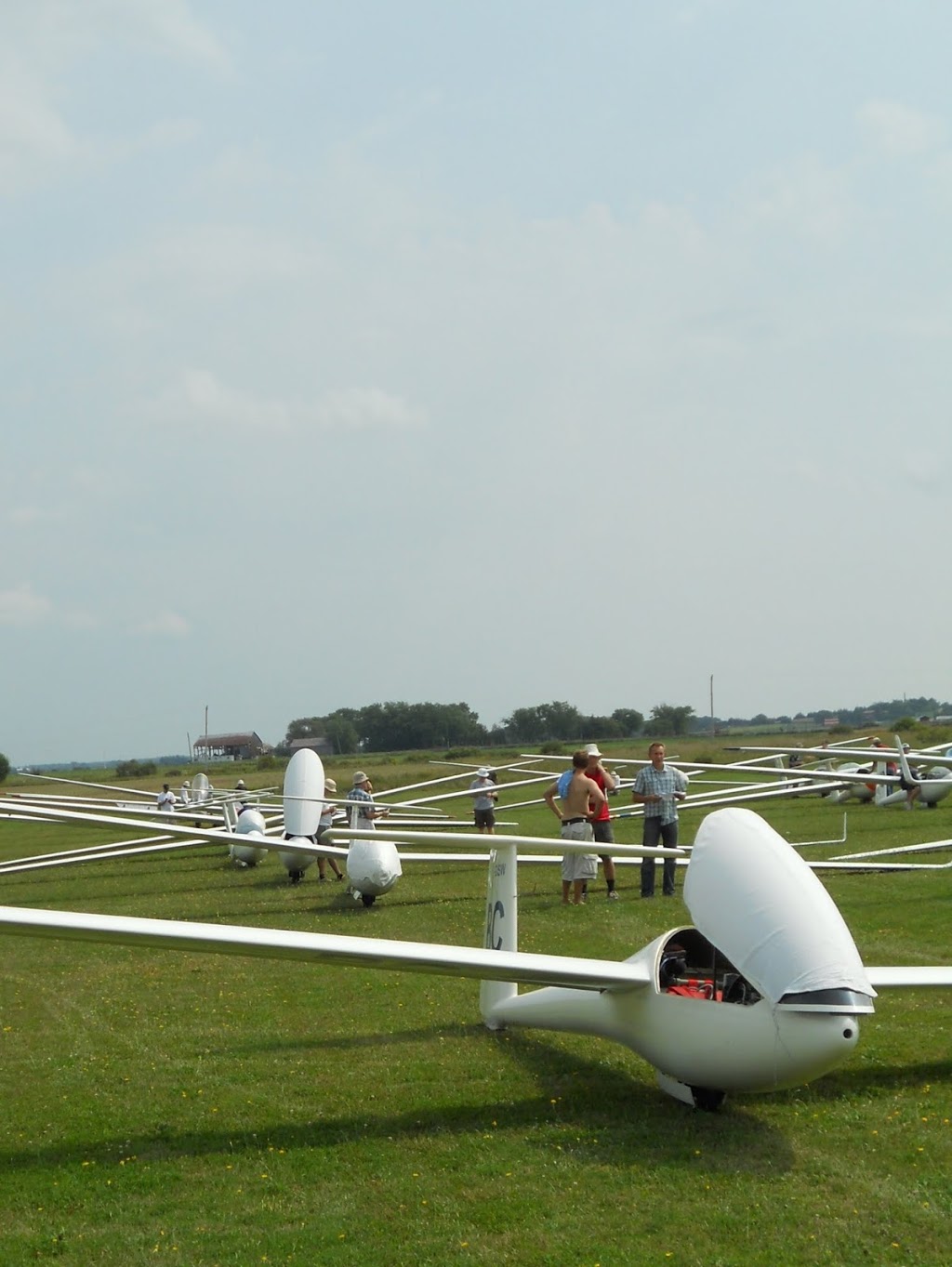 York Soaring Association | 7296 5th Line, Belwood, ON N0B 1J0, Canada | Phone: (519) 848-3621
