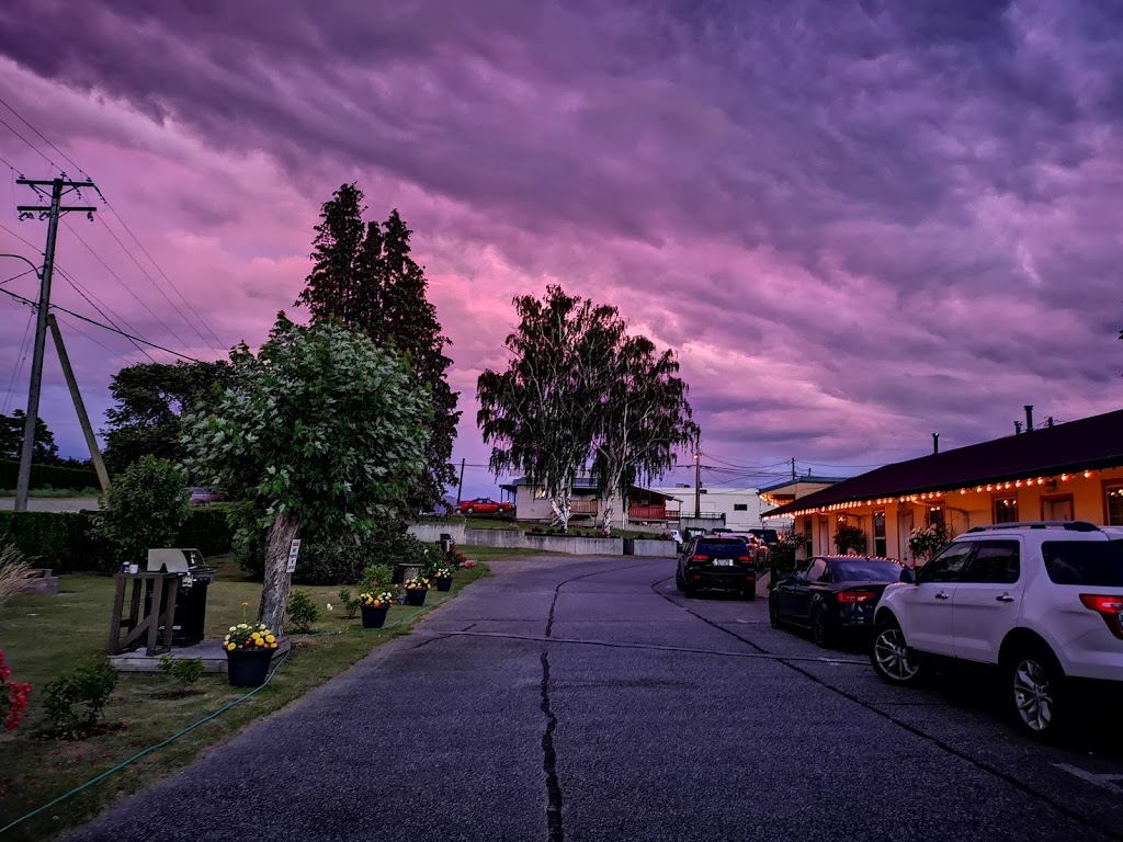 Boundary Motel | 7416 97 St, Osoyoos, BC V0H 1V5, Canada | Phone: (250) 495-6050