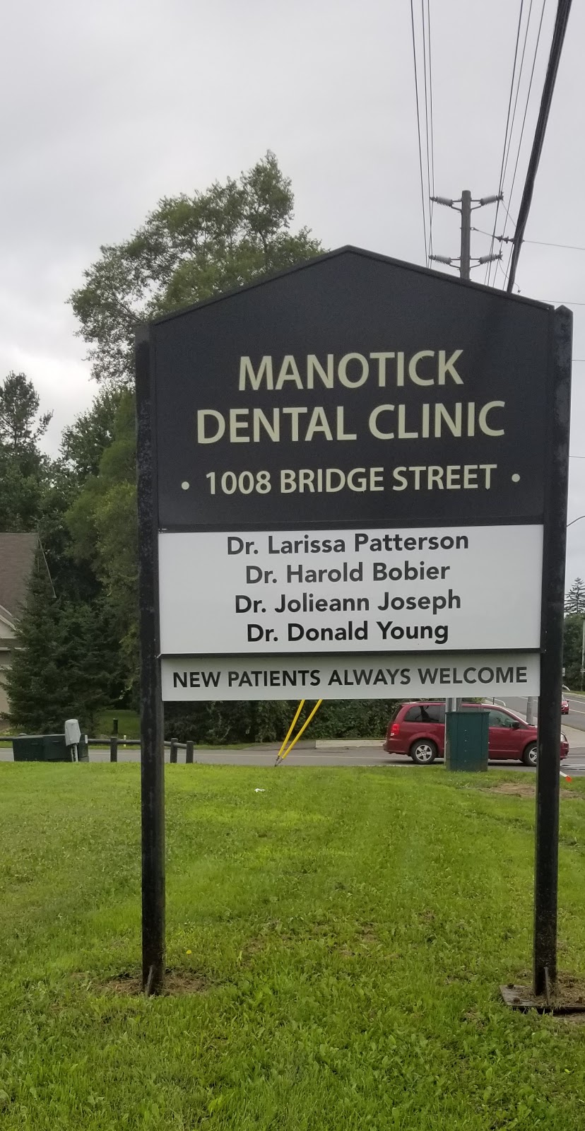 Manotick Dental Clinic | 1008 Bridge St, Manotick, ON K4M 1K4, Canada | Phone: (613) 692-4432