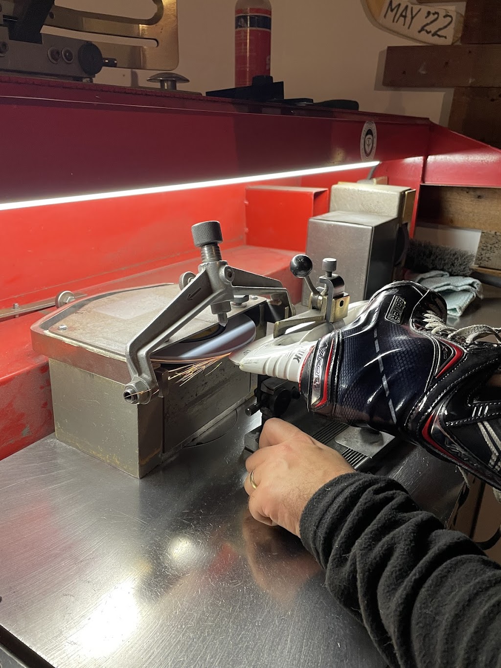 Ottawa Valley Skate Sharpening | 211 Munro St, Carleton Place, ON K7C 1G7, Canada | Phone: (613) 899-9436