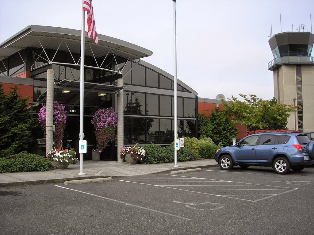 Bellingham Aviation Services LLC | 4201 Mitchell Way, Bellingham, WA 98226, USA | Phone: (360) 676-7624