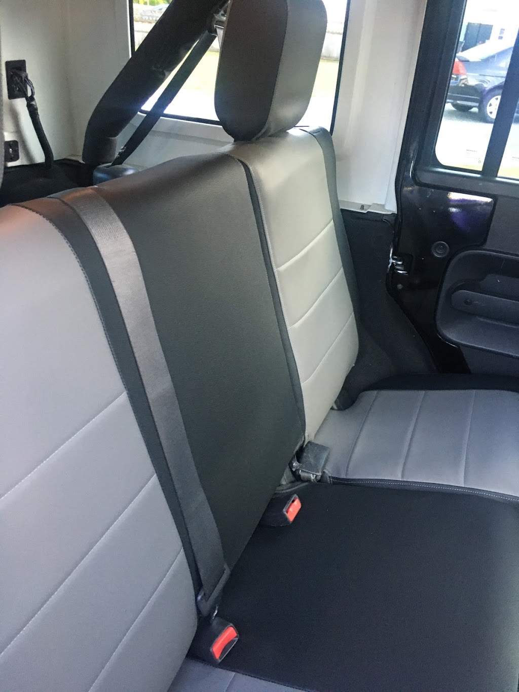 Ravi Upholstery | 7581 123a St, Surrey, BC V3W 9P6, Canada | Phone: (778) 688-7896