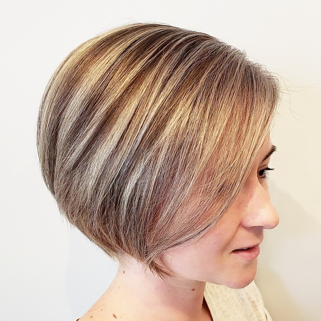 Tomax Hairworks | 713 The Queensway, Etobicoke, ON M8Y 1L2, Canada | Phone: (416) 201-9691