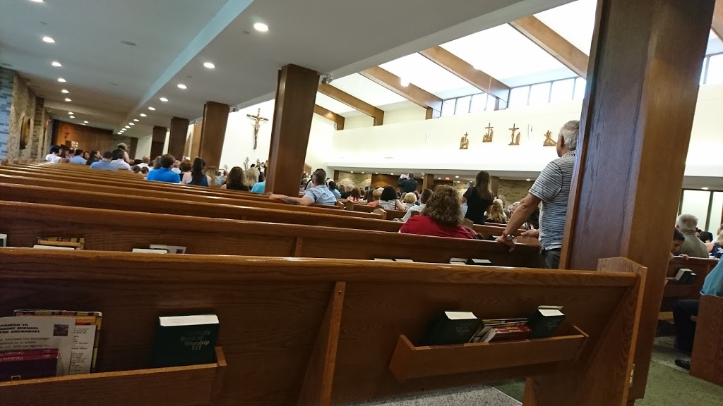 Corpus Christi Church | 1400 Cabana Rd W, Windsor, ON N9G 1C4, Canada | Phone: (519) 969-5292