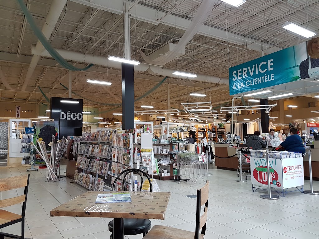 Club Tissus Saint-Hubert | 1651 Boulevard des Promenades, Saint-Hubert, QC J3Y 5K2, Canada | Phone: (450) 676-5152