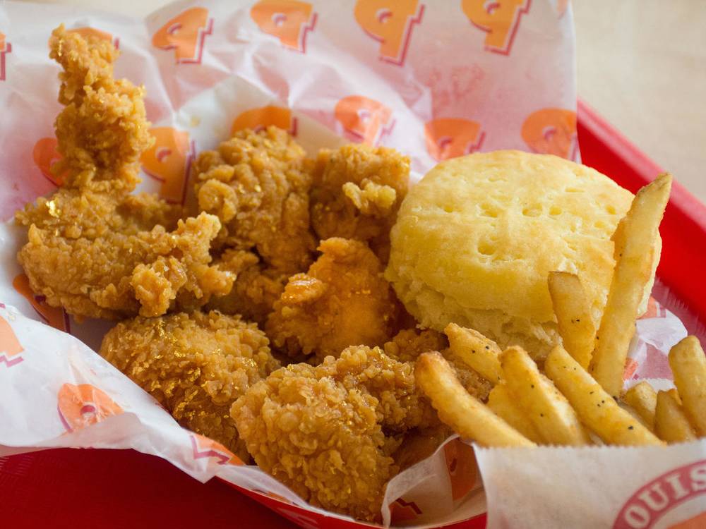 Popeyes Louisiana Kitchen | 550 Fennell Ave E, Hamilton, ON L8V 4S9, Canada | Phone: (905) 383-1111