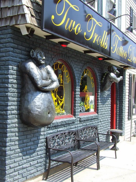 Two Trolls Tattoo Den | 1 King St E, Dundas, ON L9H 1B7, Canada | Phone: (289) 238-9861