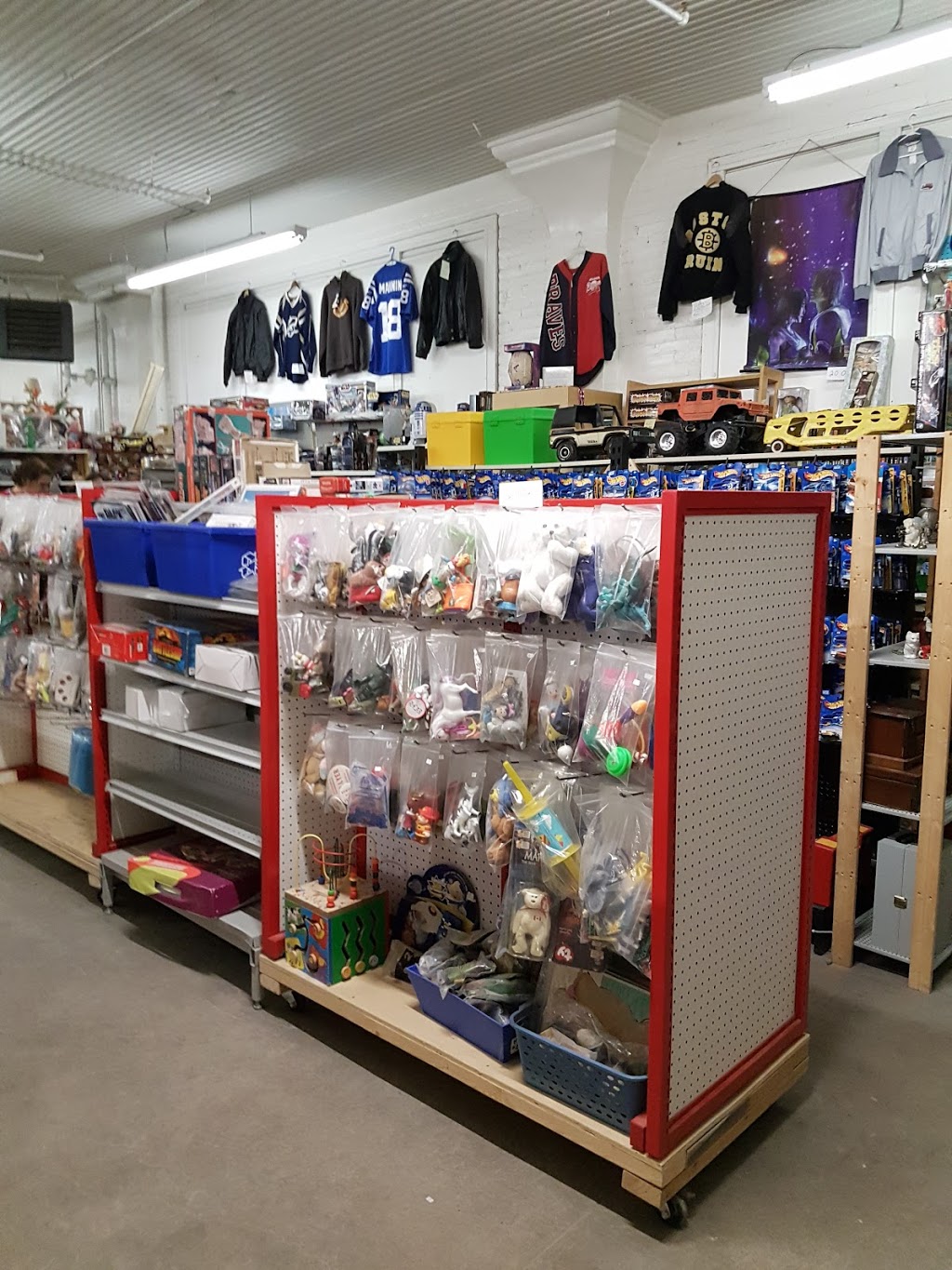 Mulvey Market | 421 Mulvey Ave E, Winnipeg, MB R3L 0R6, Canada | Phone: (204) 478-1217