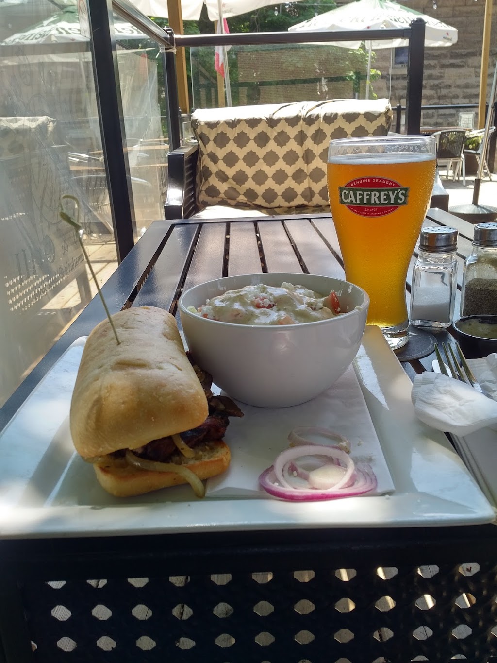 Grey Goat Pub & Grill | 74 Main St S, Newmarket, ON L3Y 3Y6, Canada | Phone: (905) 898-0418