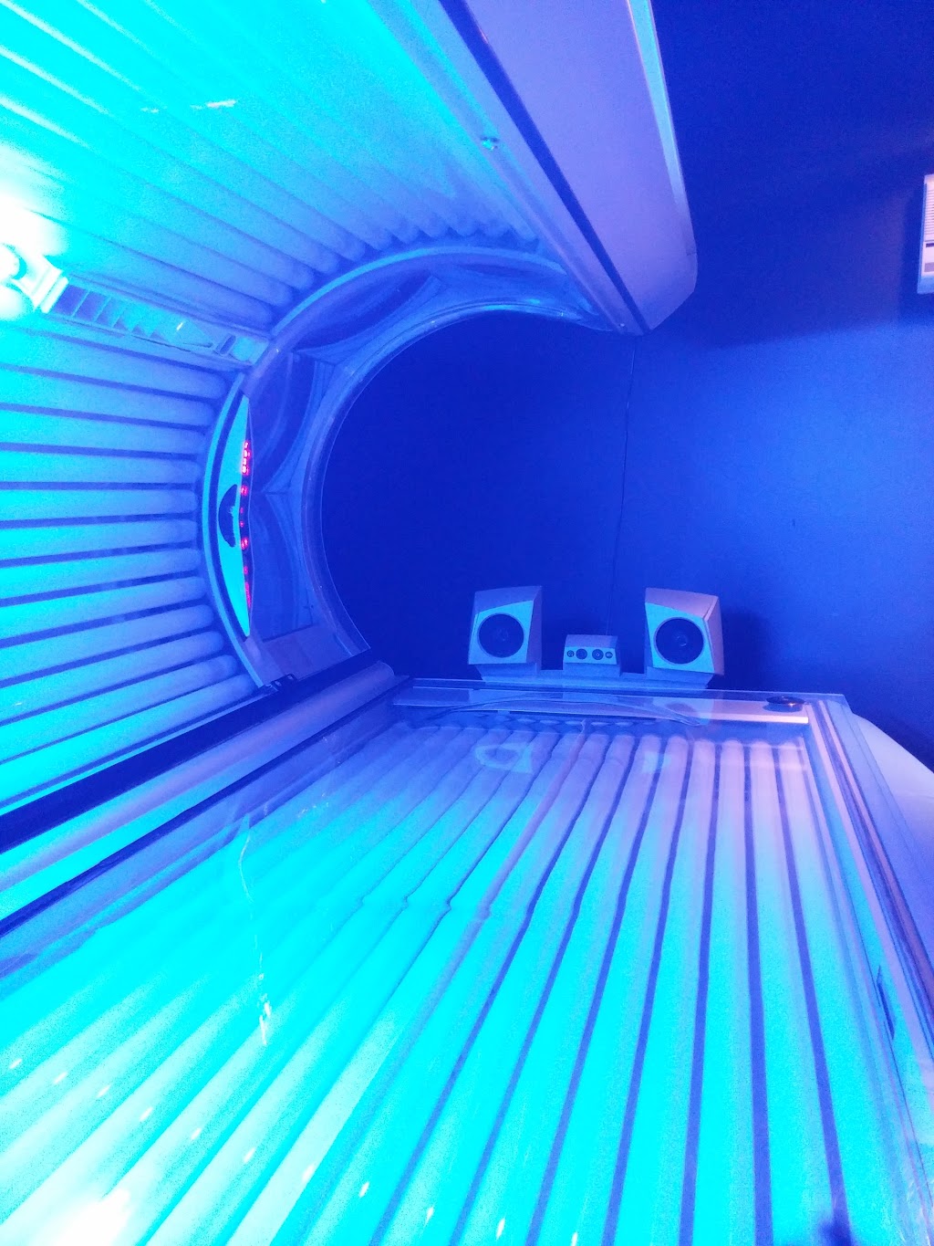 Perfect Tan | 2050 Sumas Way #300, Abbotsford, BC V2S 2C7, Canada | Phone: (604) 855-9559