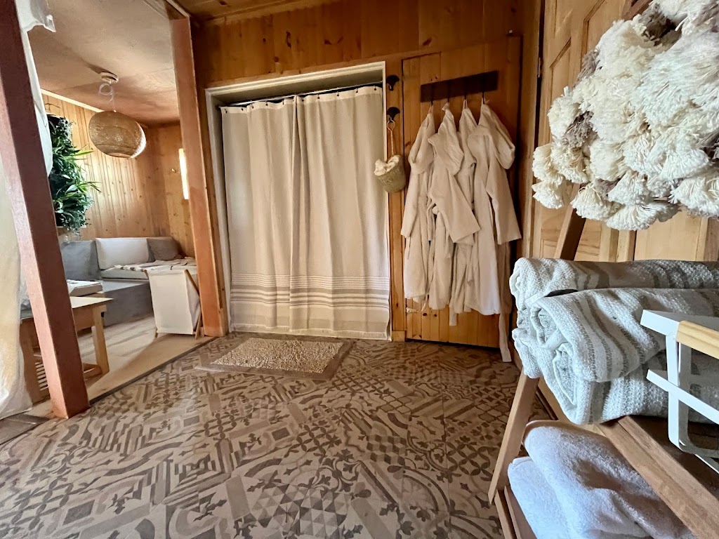 Wärme Sauna | 7247 2 Line, Tottenham, ON L0G 1W0, Canada | Phone: (416) 388-3551