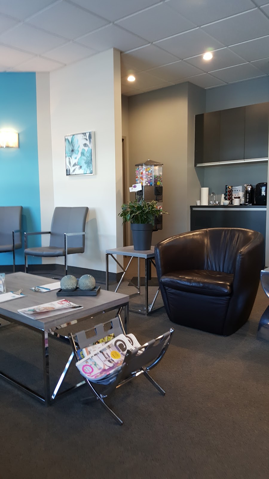Centre Dentaire Jacques Cartier | 460 Rue Jacques-Cartier S, Saint-Jean-sur-Richelieu, QC J3B 4K8, Canada | Phone: (450) 347-3749
