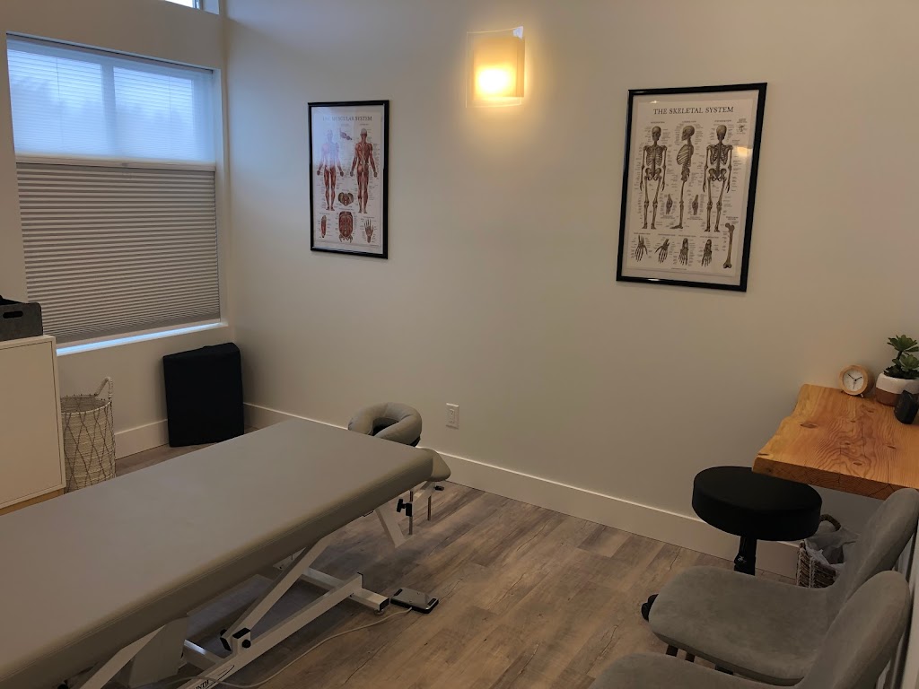 Island View Physiotherapy and Wellness | 1931 Mt Newton Cross Rd #110, Saanichton, BC V8M 2A9, Canada | Phone: (778) 426-1700