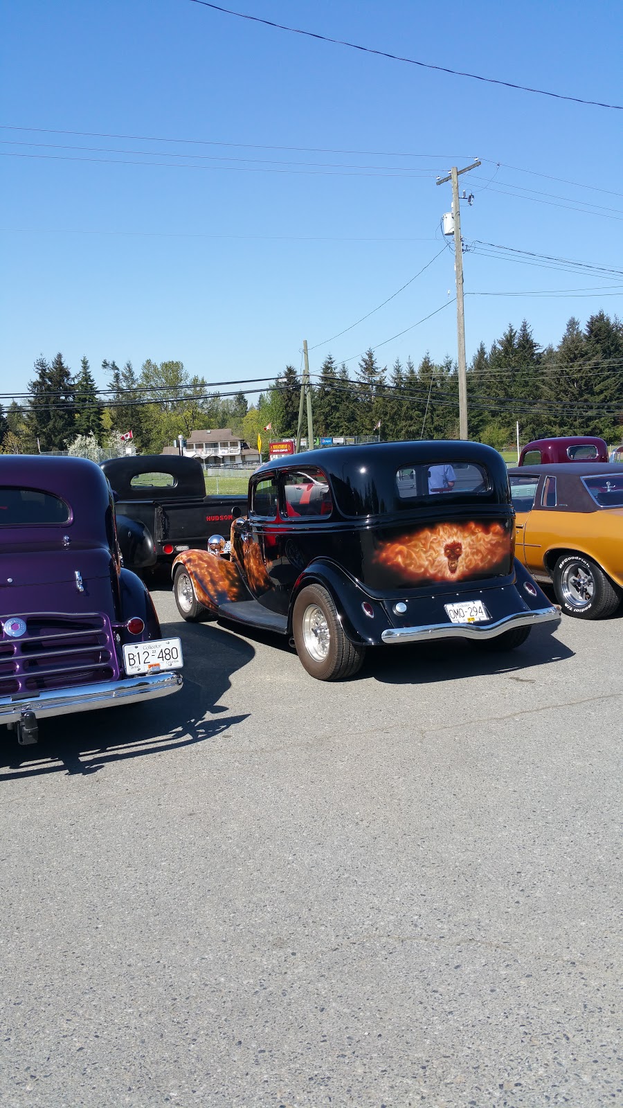 Wheatsheaf pub and liquor store | 1866 Cedar Rd, Nanaimo, BC V9X 1L7, Canada | Phone: (250) 722-3141