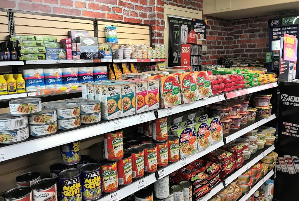 Quickie Mart | 305 St Lawrence St, Merrickville, ON K0G 1N0, Canada | Phone: (613) 269-3320