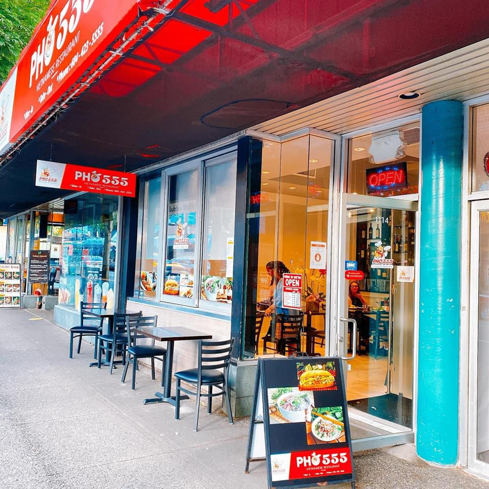 PHO 555 RESTAURANT | 1114 Denman St, Vancouver, BC V6G 1T2, Canada | Phone: (604) 423-5555