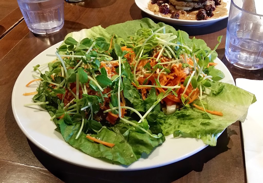 Carrots N Dates | 2090 Wyandotte St E, Windsor, ON N8Y 5B2, Canada | Phone: (519) 962-5115