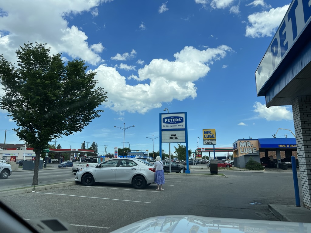 Peters Drive-In | 219 16 Ave NE, Calgary, AB T2E 1J9, Canada | Phone: (403) 277-2747