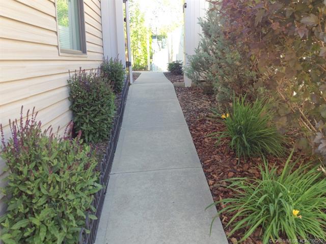 Red Deer Landscaping & Design | 76 Vanson Close, Red Deer, AB T4R 0G9, Canada | Phone: (587) 802-0936