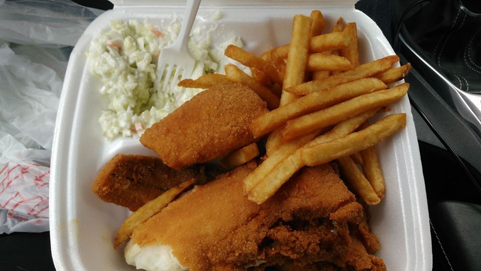 Rolack Seafood | 571 William St, Buffalo, NY 14206, USA | Phone: (716) 856-4042