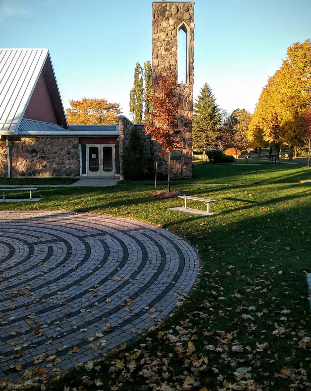 St James-Rosemount United Church | 171 Sherwood Ave, Kitchener, ON N2B 1K2, Canada | Phone: (519) 742-1002