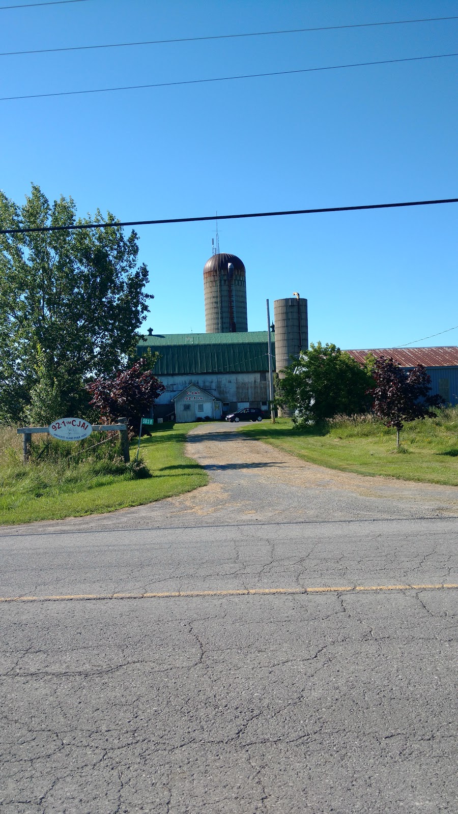 Amherst Island Radio Inc | 5830 Front Rd, Stella, ON K0H 2S0, Canada | Phone: (613) 384-8282