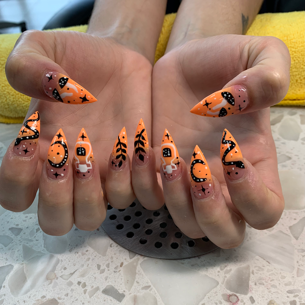 Family Nails and Spa | 174 Hamilton Regional Rd 8, Stoney Creek, ON L8G 1C3, Canada | Phone: (905) 930-7977