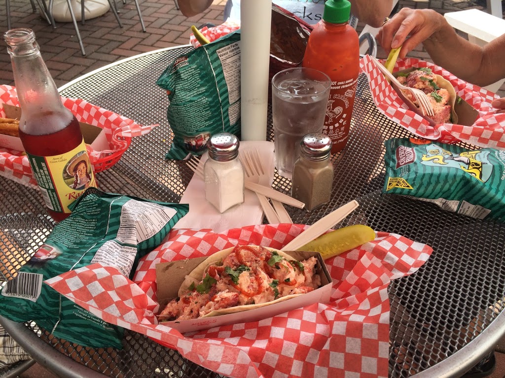 Daves Lobster Halifax | The Salt Yard, 1549 Lower Water St, Halifax, NS B3J 1S2, Canada | Phone: (902) 703-2500