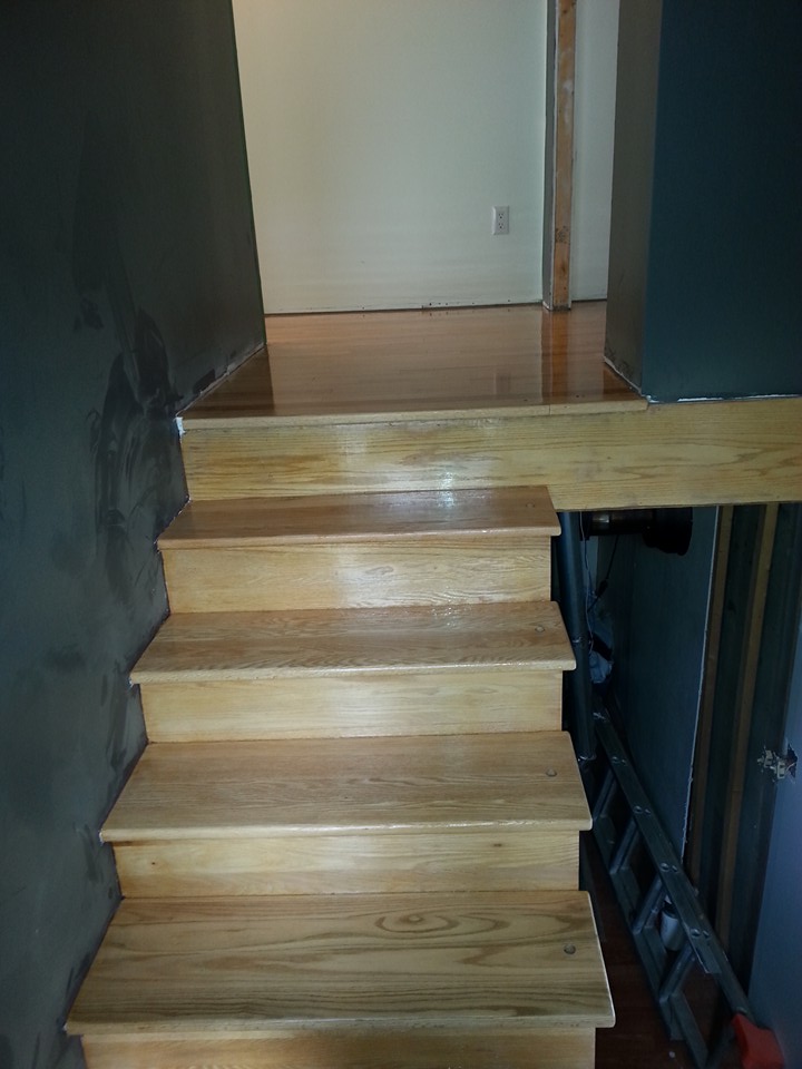 Plancher Bois Franc Roger Farley et Fils | 1833 Rue St Philippe, Trois-Rivières, QC G9A 4T7, Canada | Phone: (819) 374-1652