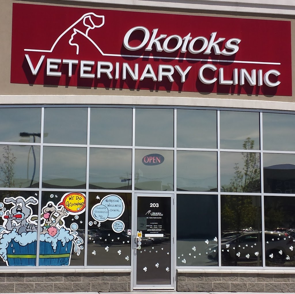 Okotoks Veterinary Clinic | 105 Southbank Blvd #203, Okotoks, AB T1S 0G1, Canada | Phone: (403) 995-9700