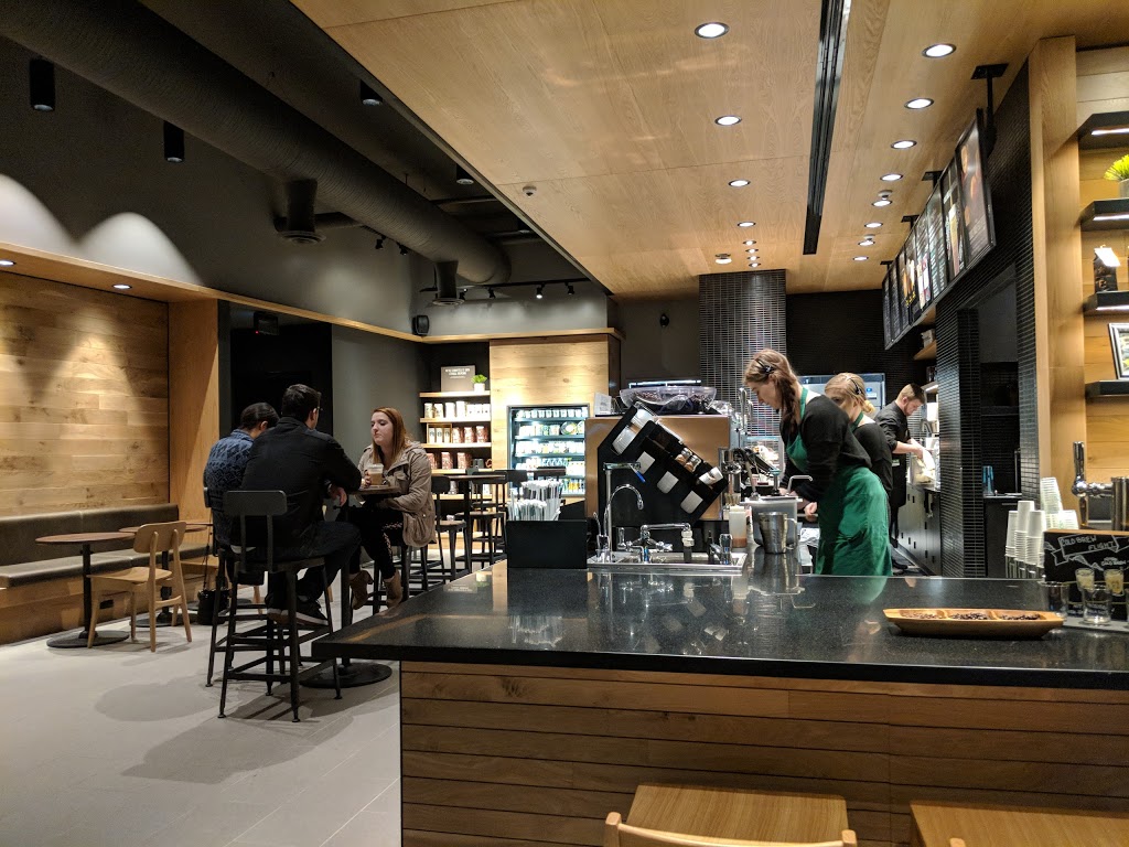 Starbucks | Sumas Mountain Village 170, 2362 Whatcom Rd, Abbotsford, BC V3G 1E1, Canada | Phone: (604) 859-2710