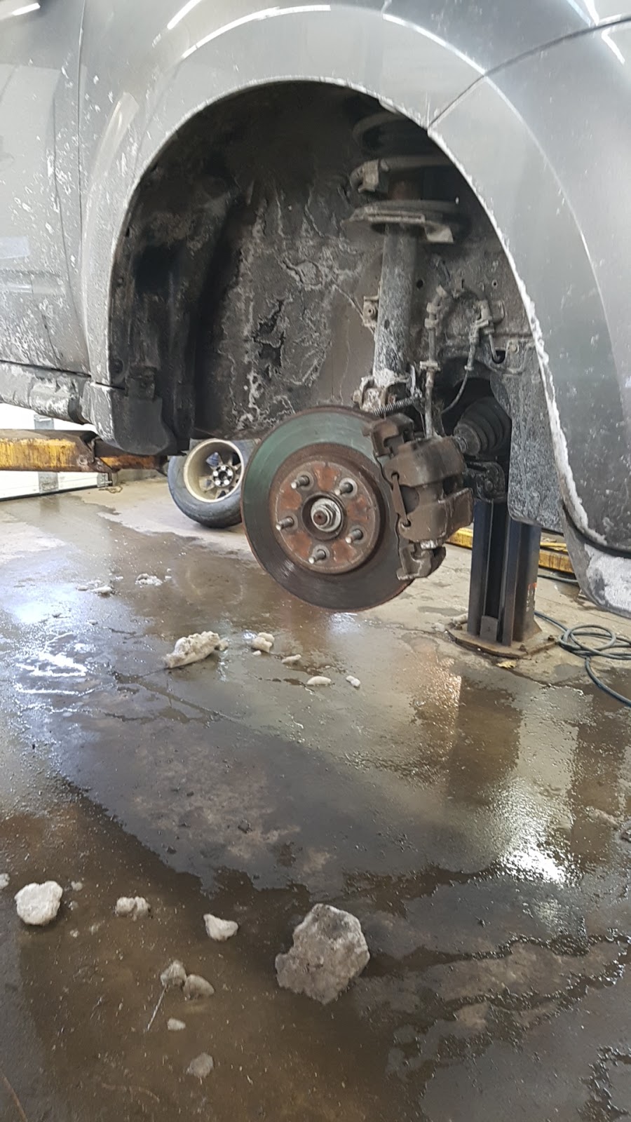 John Victors Automotive Repair Services | 2320 Dixie Rd, Mississauga, ON L4Y 1Z4, Canada | Phone: (905) 275-7900